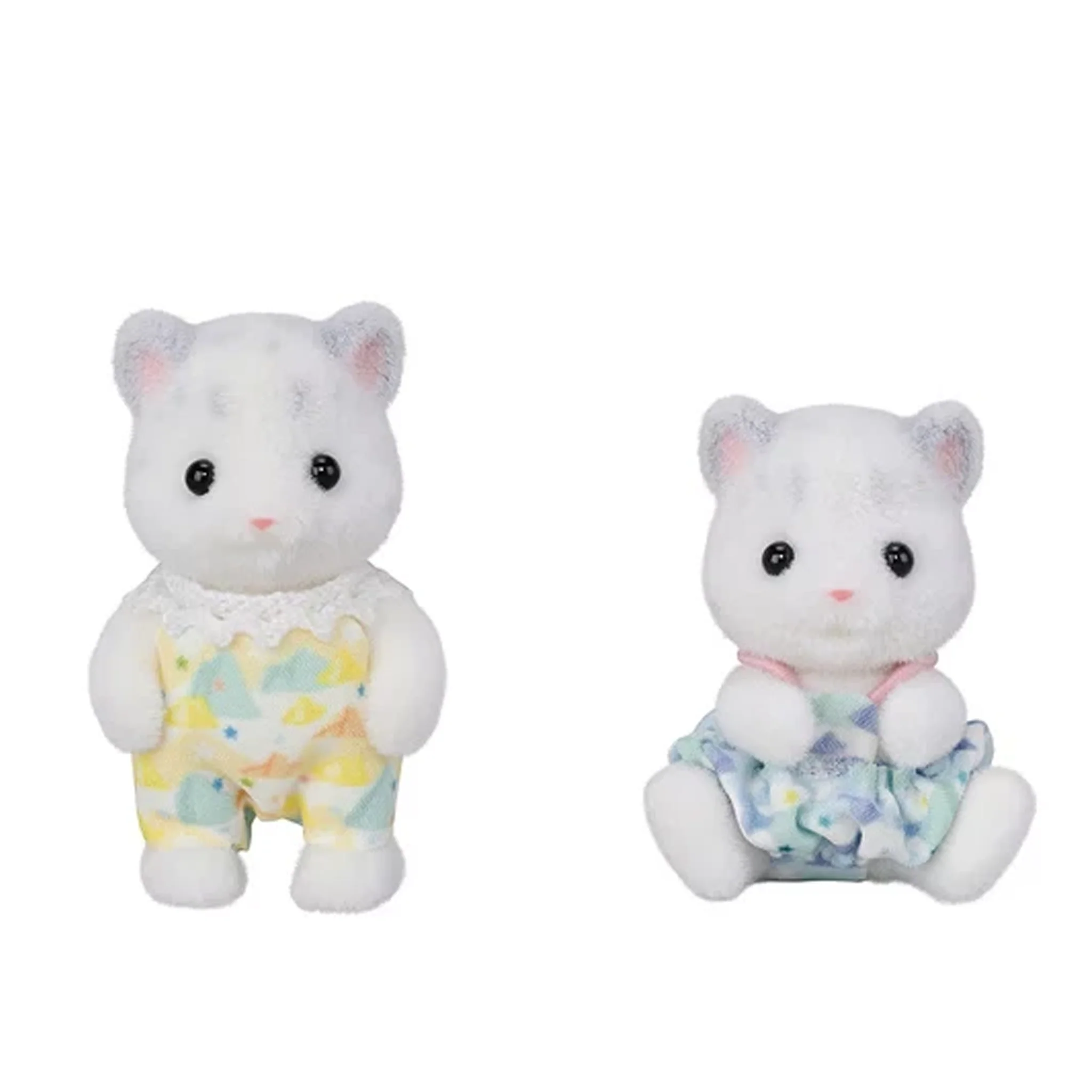 Sylvanian Families Snow Leopard Family - Image 4